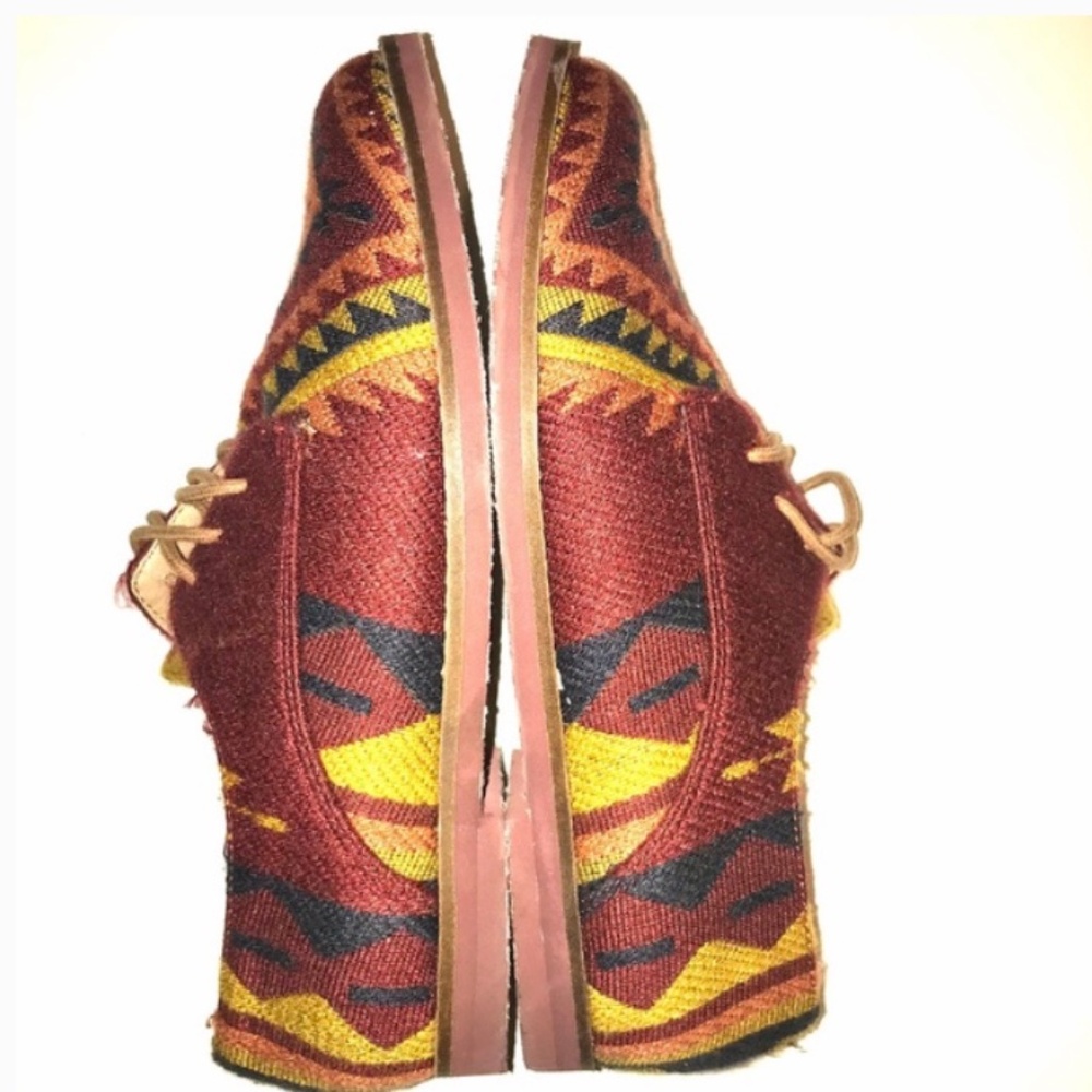 Steve Madden Jazie Aztec Southwestern Print Lace Up Oxford Flat Shoes Size 6.5 - Picture 2 of 11